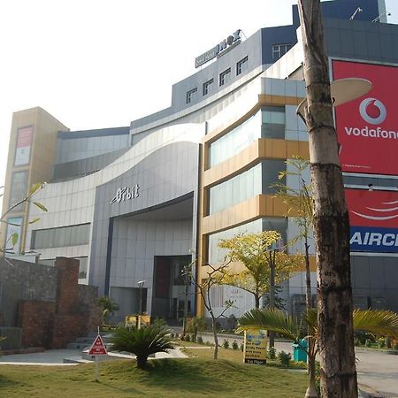 Rose Valley Orbit Hotel Siliguri Eksteriør billede